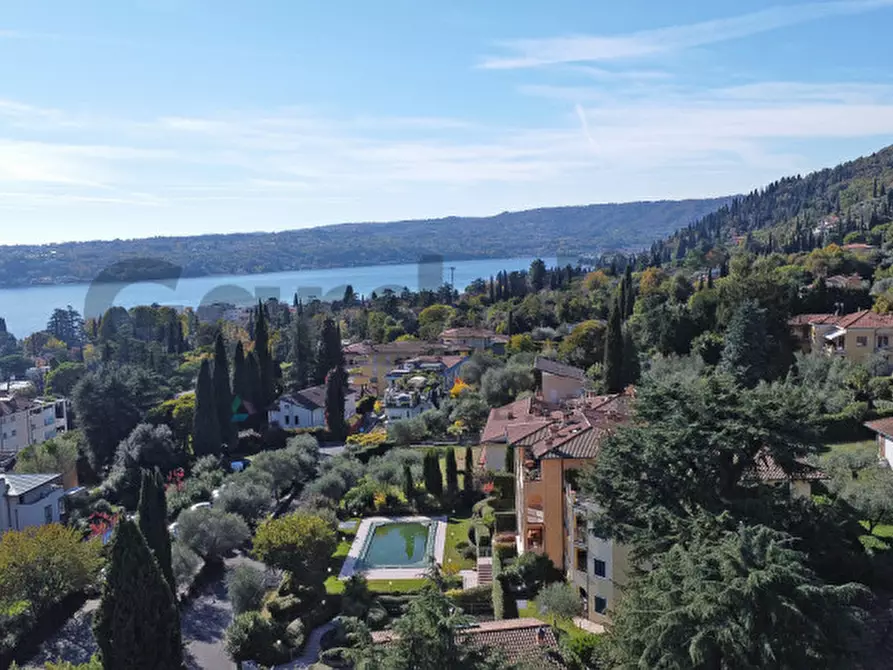 Immagine 40 di Appartamento in vendita  in Via Privata della Brusada 19 a Gardone Riviera