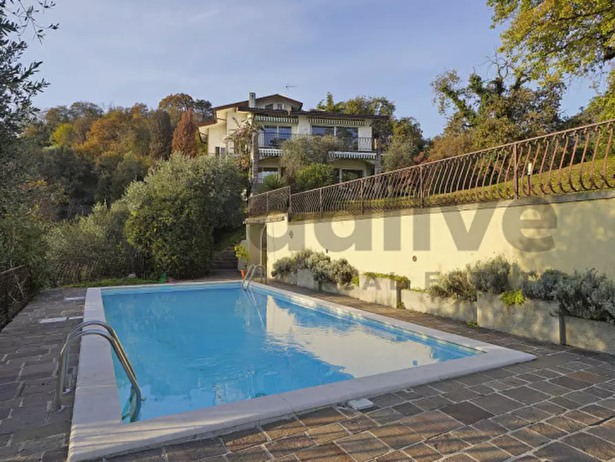 Immagine 17 di Villa in vendita  in Via Filippini a Gardone Riviera