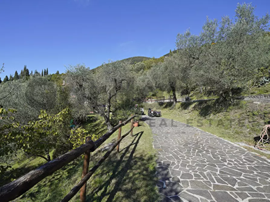 Immagine 2 di Villa in vendita  in Via Panoramica, 5 a Gardone Riviera