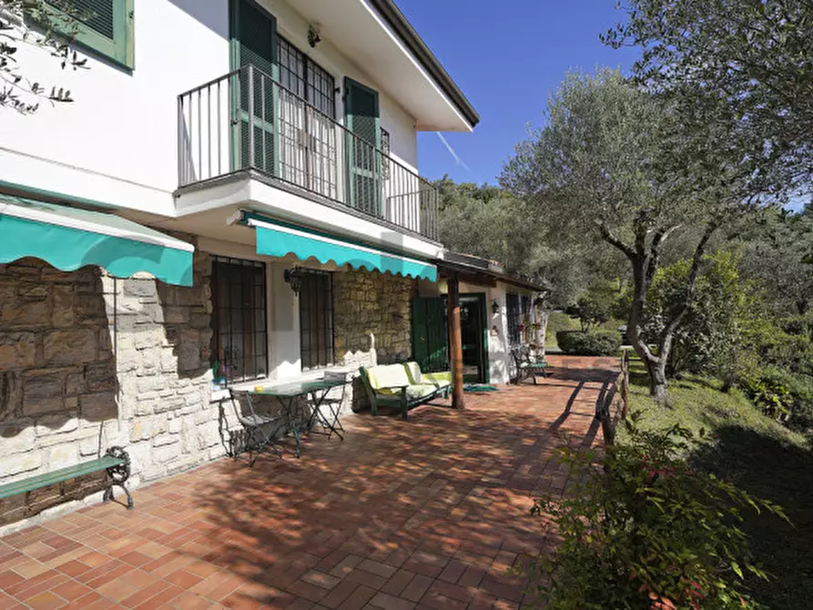 Immagine 4 di Villa in vendita  in Via Panoramica, 5 a Gardone Riviera