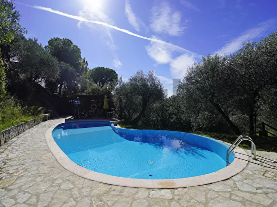 Immagine 10 di Villa in vendita  in Via Panoramica, 5 a Gardone Riviera