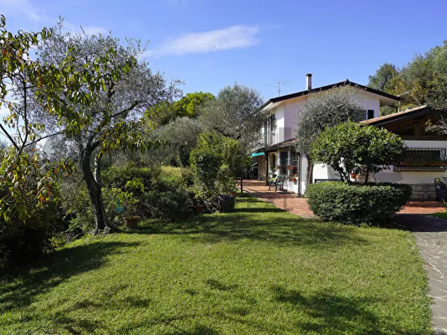 Immagine 16 di Villa in vendita  in Via Panoramica, 5 a Gardone Riviera