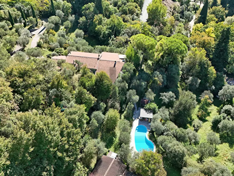 Immagine 39 di Villa in vendita  in Via Panoramica, 5 a Gardone Riviera