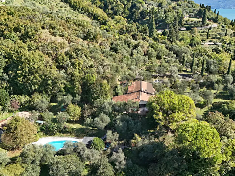 Immagine 47 di Villa in vendita  in Via Panoramica, 5 a Gardone Riviera