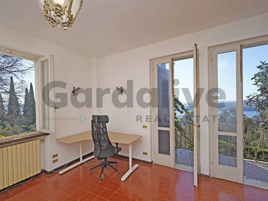 Immagine 8 di Appartamento in vendita  in Via Panoramica 33 a Gardone Riviera