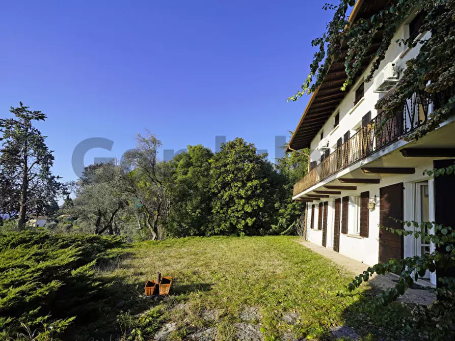 Immagine 18 di Appartamento in vendita  in Via Panoramica 33 a Gardone Riviera