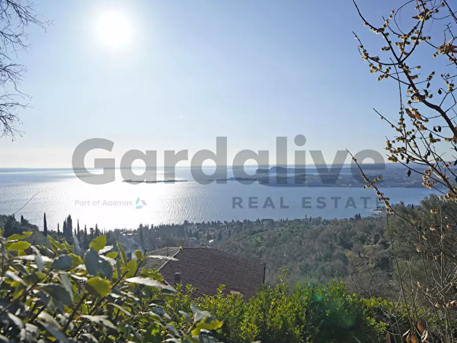Immagine 45 di Appartamento in vendita  in Via Panoramica 33 a Gardone Riviera
