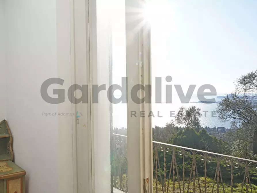 Immagine 46 di Appartamento in vendita  in Via Panoramica 33 a Gardone Riviera