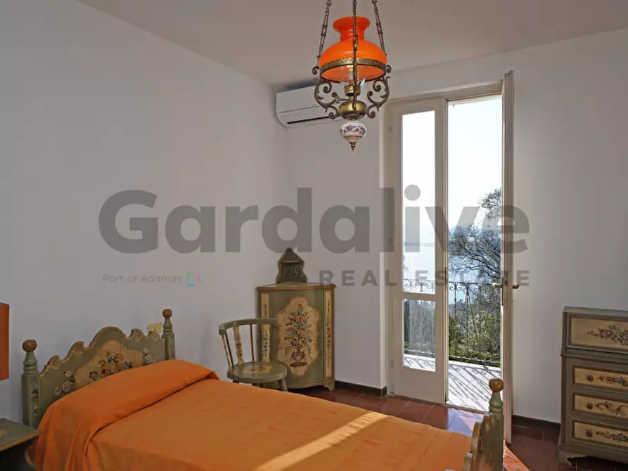 Immagine 47 di Appartamento in vendita  in Via Panoramica 33 a Gardone Riviera