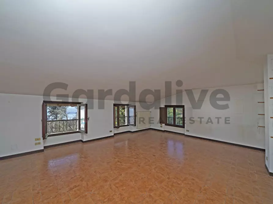 Immagine 51 di Appartamento in vendita  in Via Panoramica 33 a Gardone Riviera