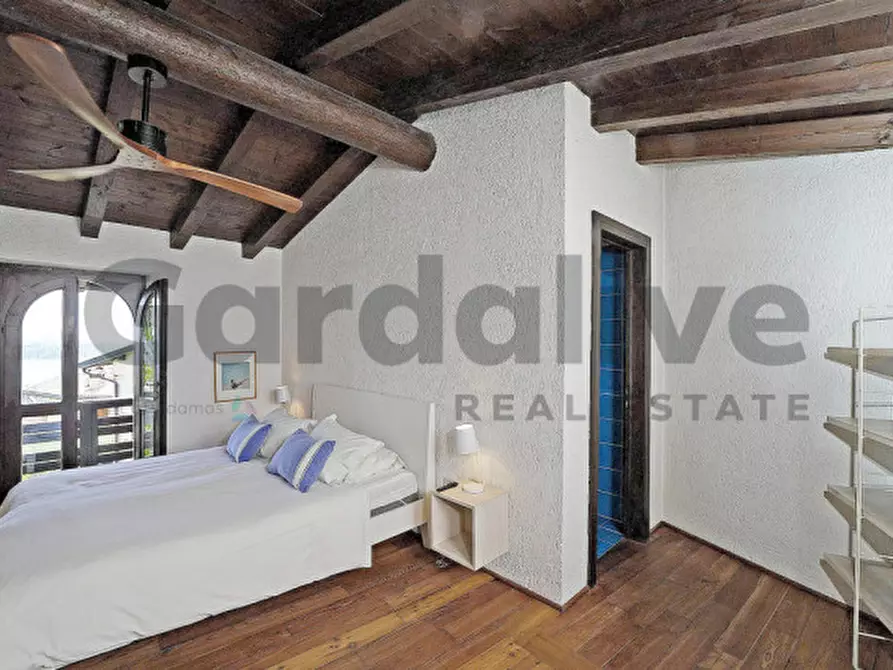 Immagine 8 di Casa indipendente in vendita  in Via Della Chiesa a Gardone Riviera