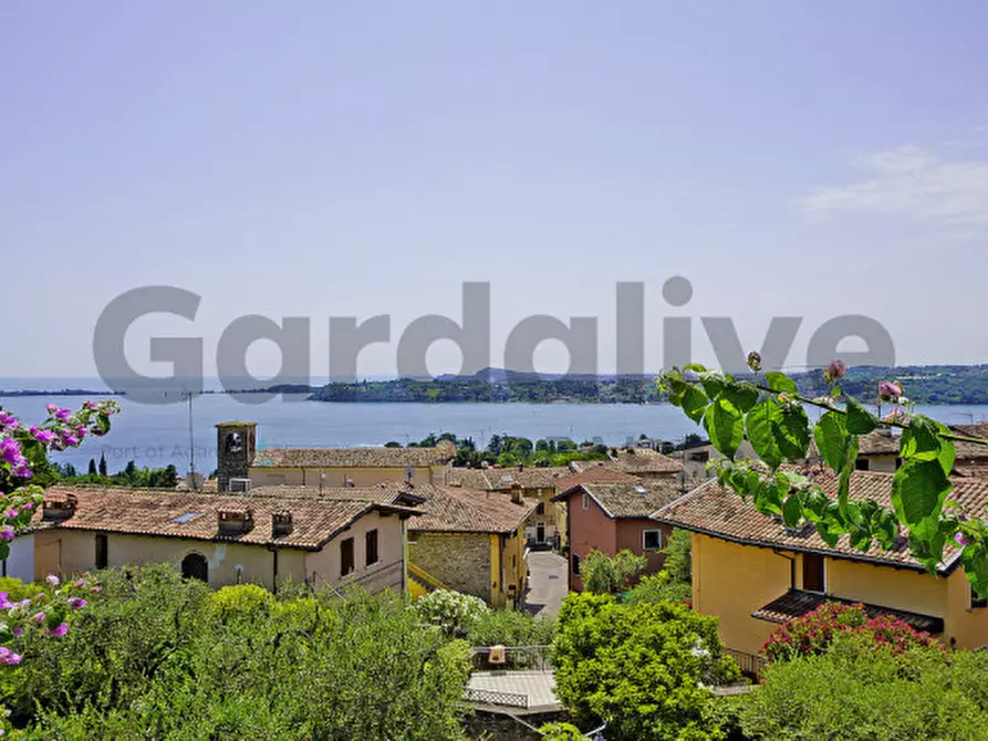 Immagine 11 di Casa indipendente in vendita  in Via Della Chiesa a Gardone Riviera