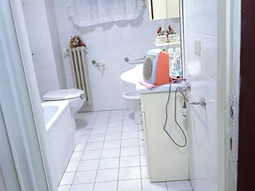 Immagine 20 di Appartamento in vendita  in Via Aretina a Montevarchi