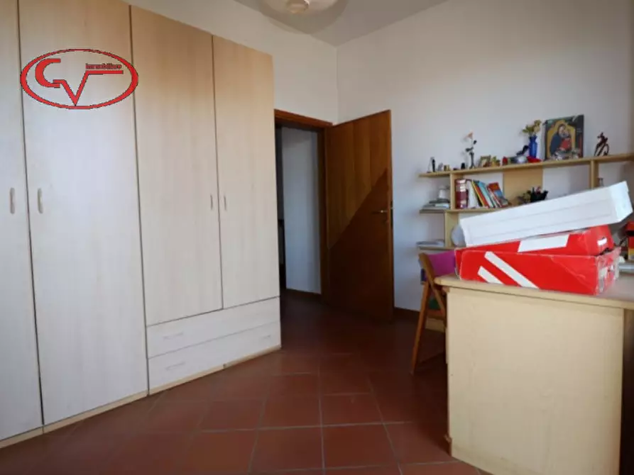 Immagine 22 di Villa in vendita  in via perelli a Bucine