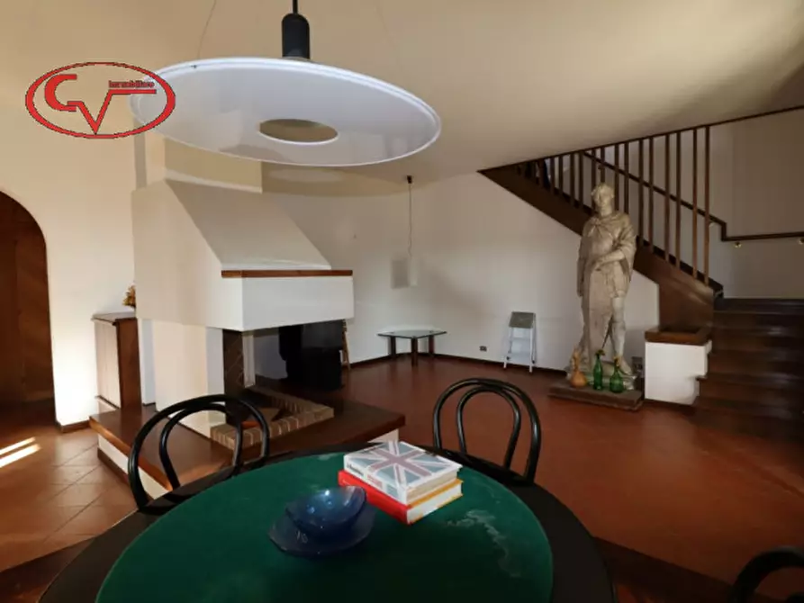 Immagine 36 di Villa in vendita  in via perelli a Bucine