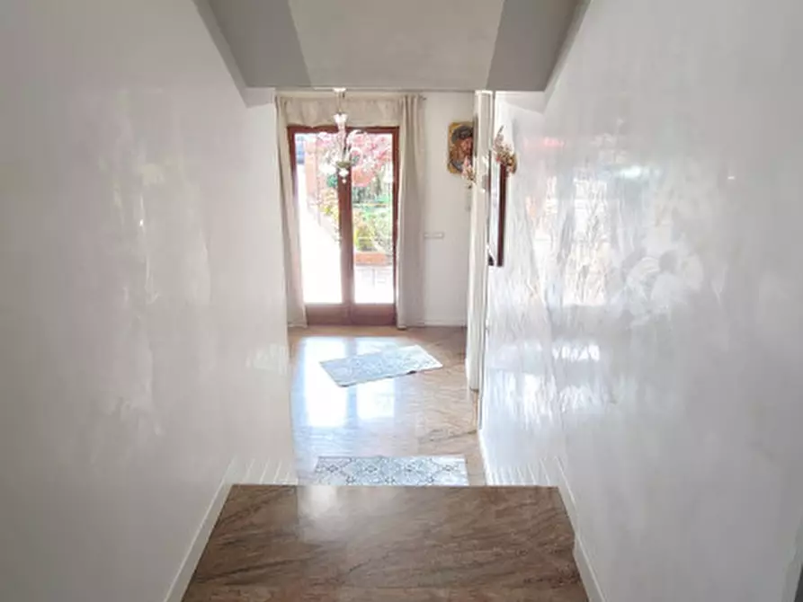 Immagine 27 di Villa in vendita  a Arcade