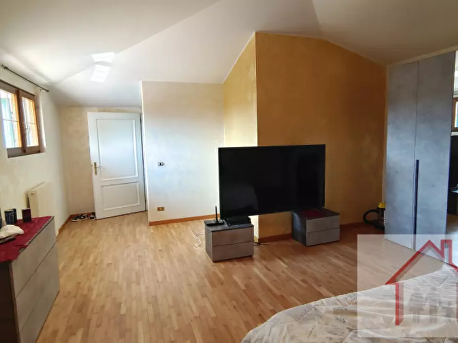 Immagine 34 di Villa in vendita  a Arcade