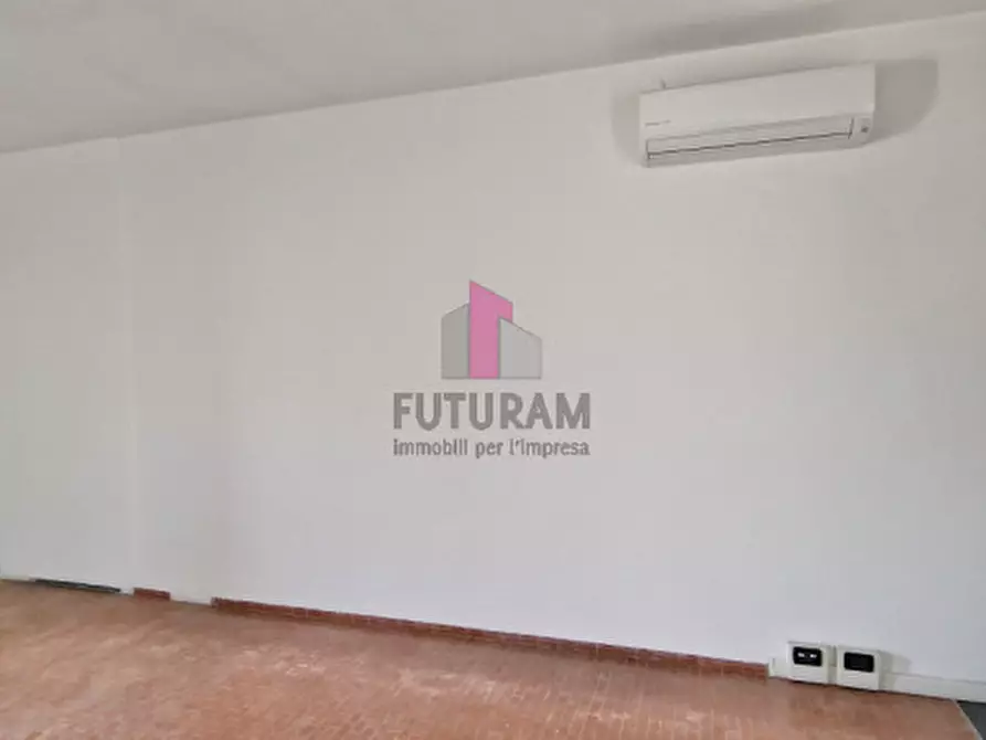 Immagine 4 di Ufficio in affitto  in viale dell'industria a Padova