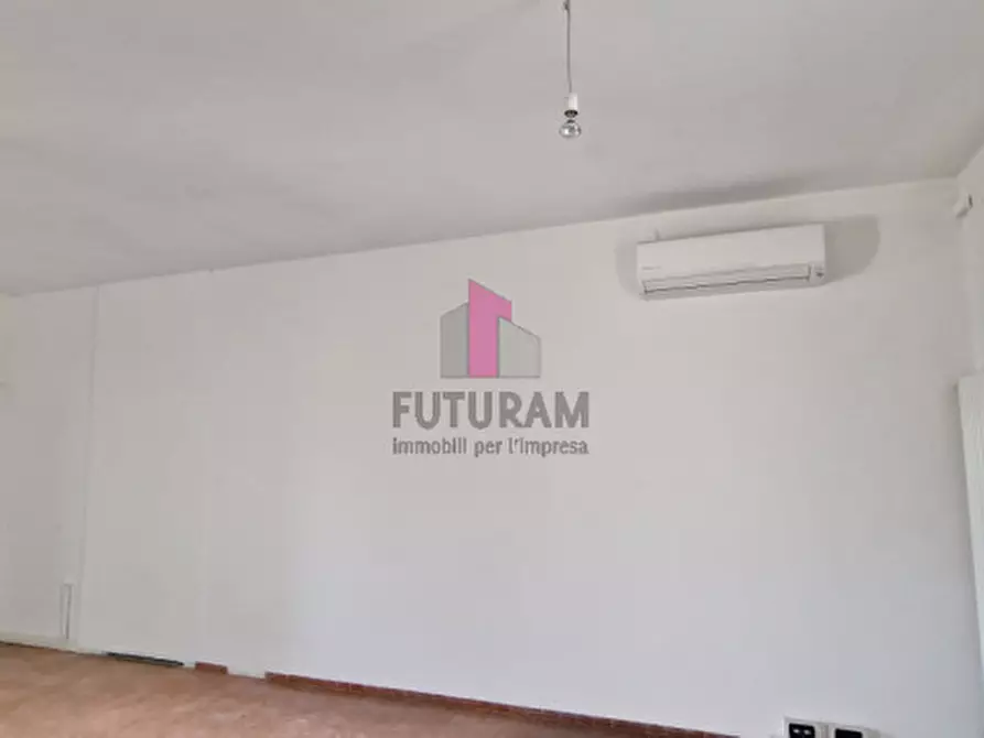 Immagine 5 di Ufficio in affitto  in viale dell'industria a Padova