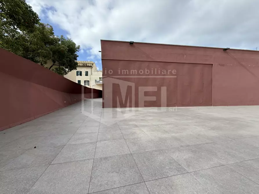 Immagine 4 di Negozio in vendita  in Via Marradi  84 a Livorno