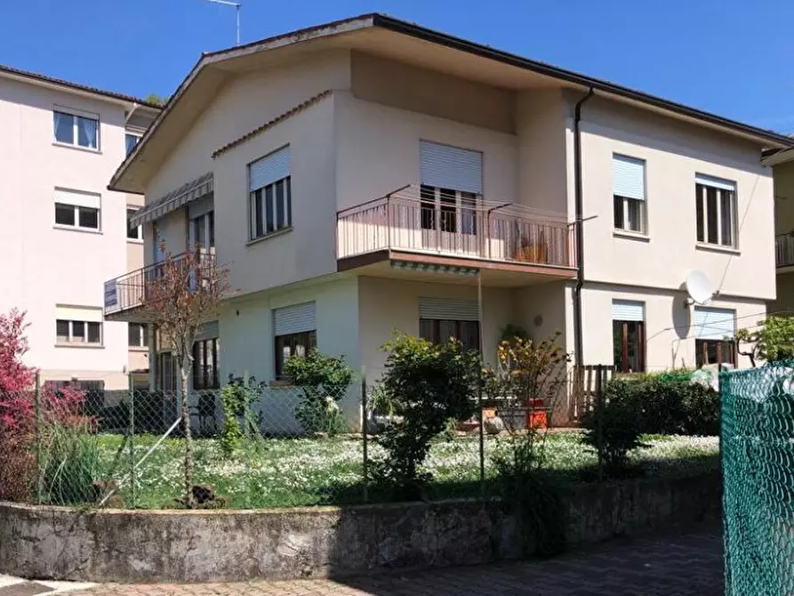 Immagine 1 di Casa indipendente in vendita  in Località Gaspari,1 a Valdagno