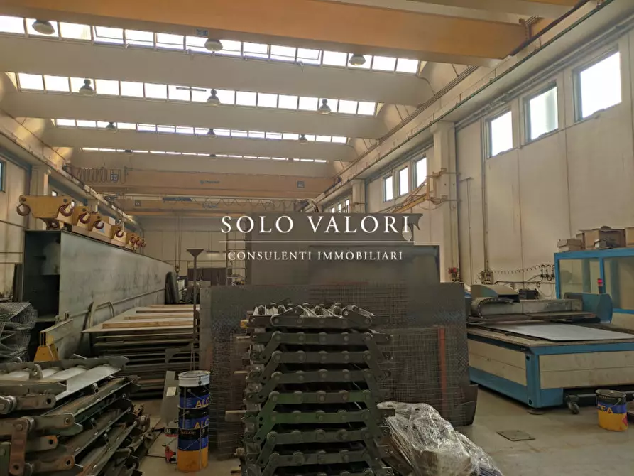 Immagine 1 di Capannone industriale in vendita  a Treviso