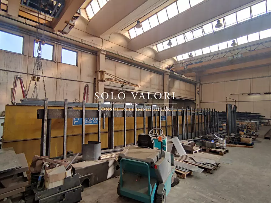 Immagine 4 di Capannone industriale in vendita  a Treviso