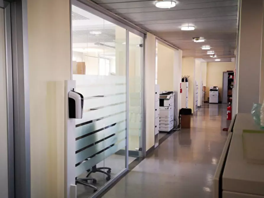 Immagine 4 di Ufficio in affitto  in Via Cristoforo Colombo 149 a Roma