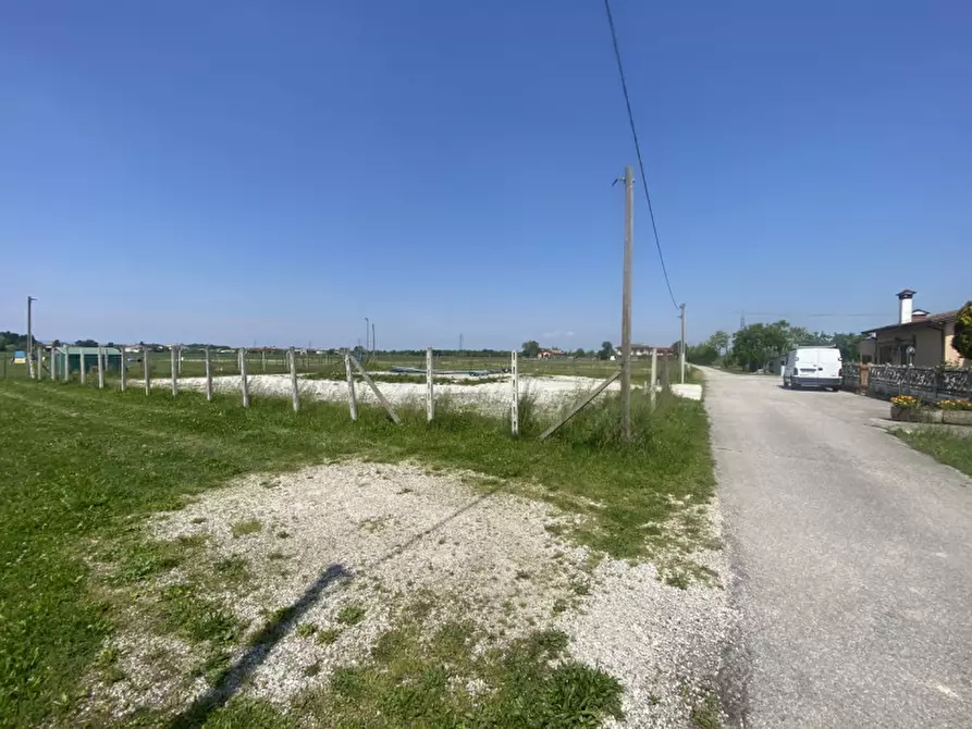 Immagine 1 di Terreno in vendita  in via Silvio Pellico a Rubano