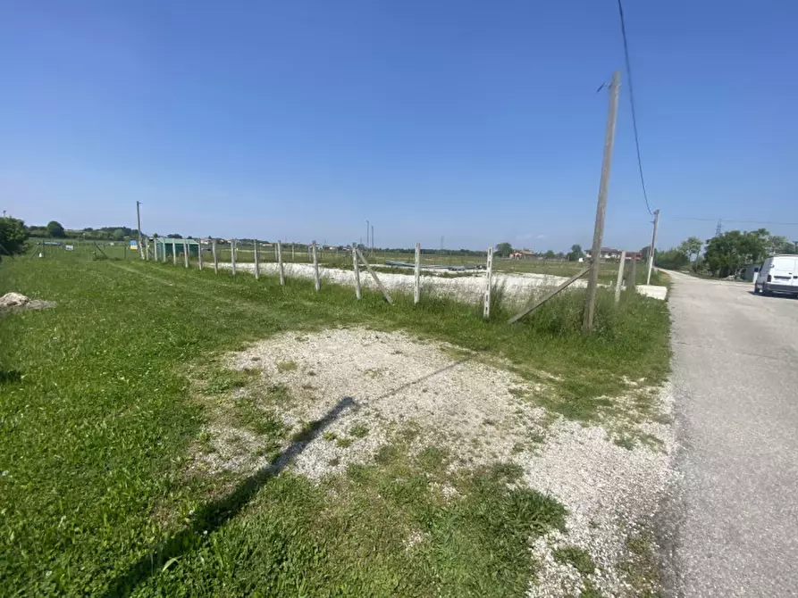 Immagine 2 di Terreno in vendita  in via Silvio Pellico a Rubano