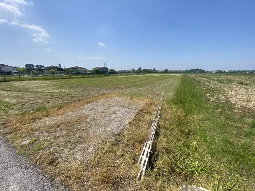 Immagine 10 di Terreno in vendita  in via Silvio Pellico a Rubano