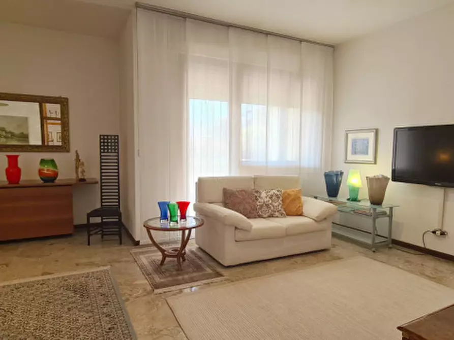 Immagine 3 di Casa bifamiliare in vendita  in Viale Italia a Castelfranco Veneto