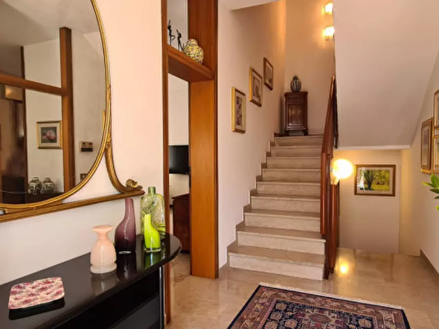 Immagine 4 di Casa bifamiliare in vendita  in Viale Italia a Castelfranco Veneto