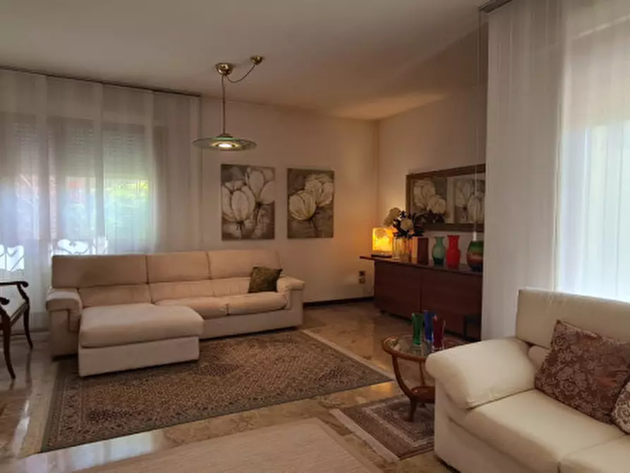 Immagine 12 di Casa bifamiliare in vendita  in Viale Italia a Castelfranco Veneto