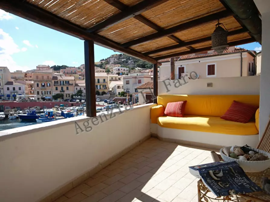 Immagine 2 di Attico in vendita  in Via Oberdan a La Maddalena