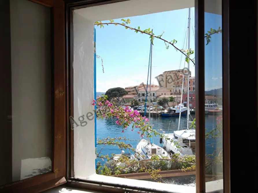 Immagine 8 di Attico in vendita  in Via Oberdan a La Maddalena