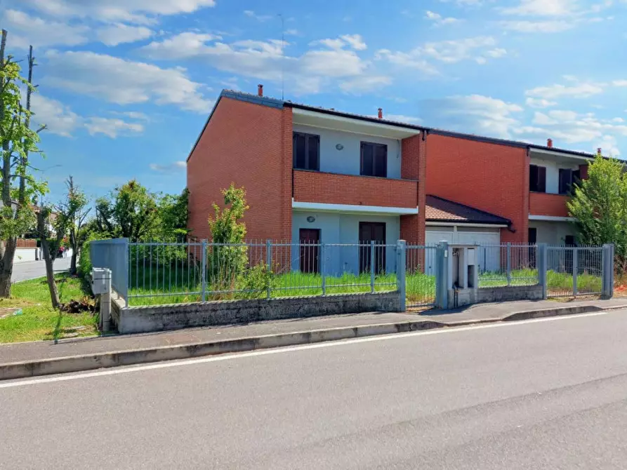 Immagine 2 di Villetta a schiera in vendita  in Via Giovanni Paolo II, N. snc a Valera Fratta