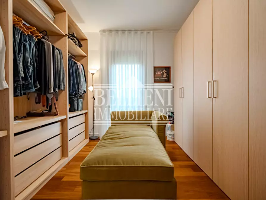 Immagine 10 di Attico in vendita  in via festari a Vicenza