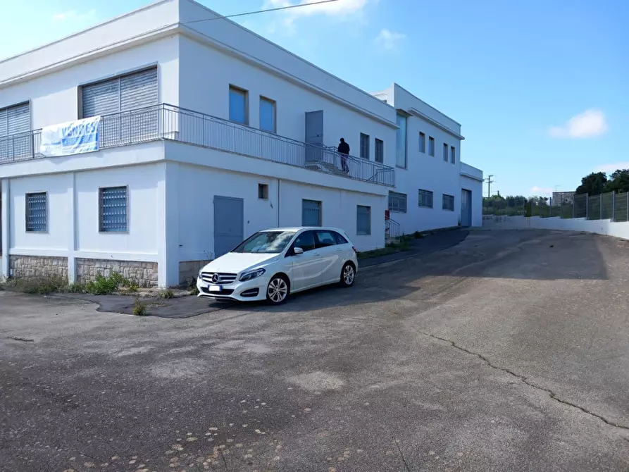 Immagine 23 di Capannone industriale in vendita  in SS. 16 Ostuni - Carovigno a Ostuni