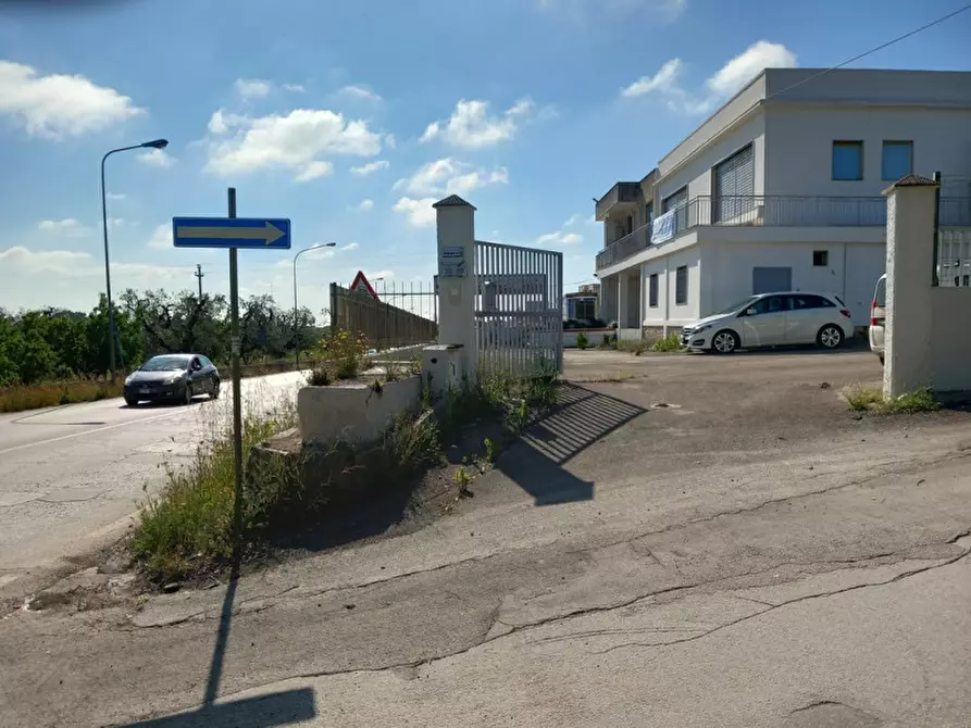 Immagine 26 di Capannone industriale in vendita  in SS. 16 Ostuni - Carovigno a Ostuni