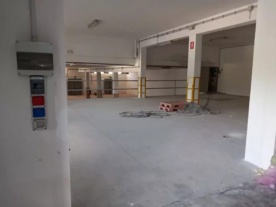 Immagine 31 di Capannone industriale in vendita  in SS. 16 Ostuni - Carovigno a Ostuni