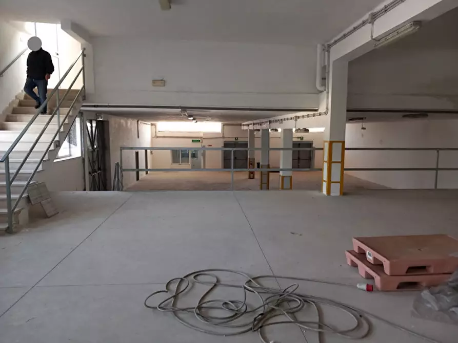 Immagine 35 di Capannone industriale in vendita  in SS. 16 Ostuni - Carovigno a Ostuni