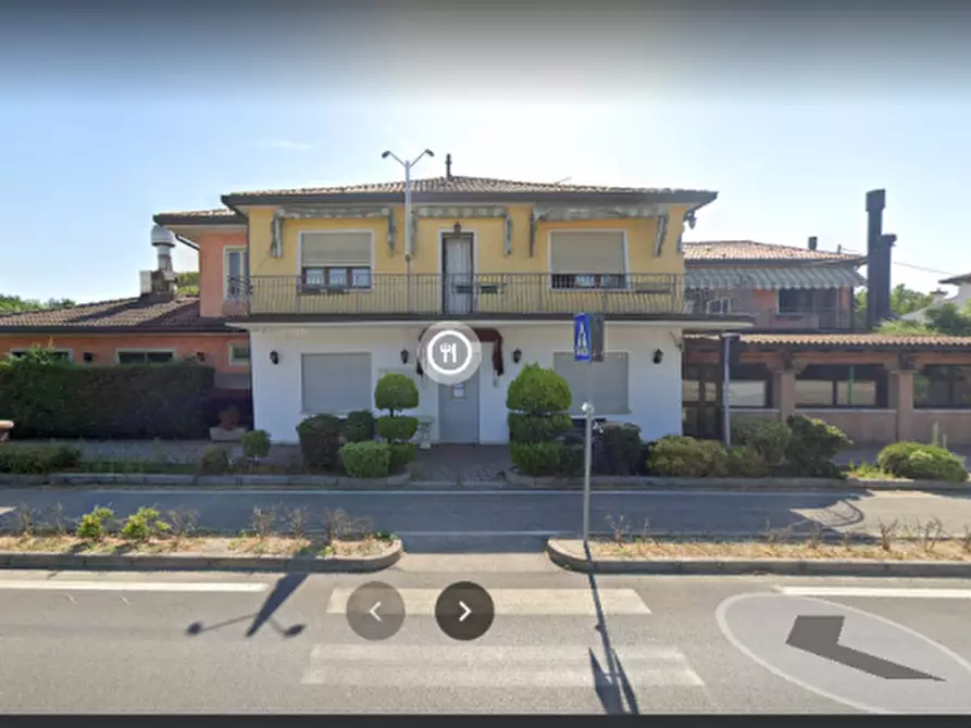 Immagine 1 di Attività commerciale in vendita  in via villatega a Salzano