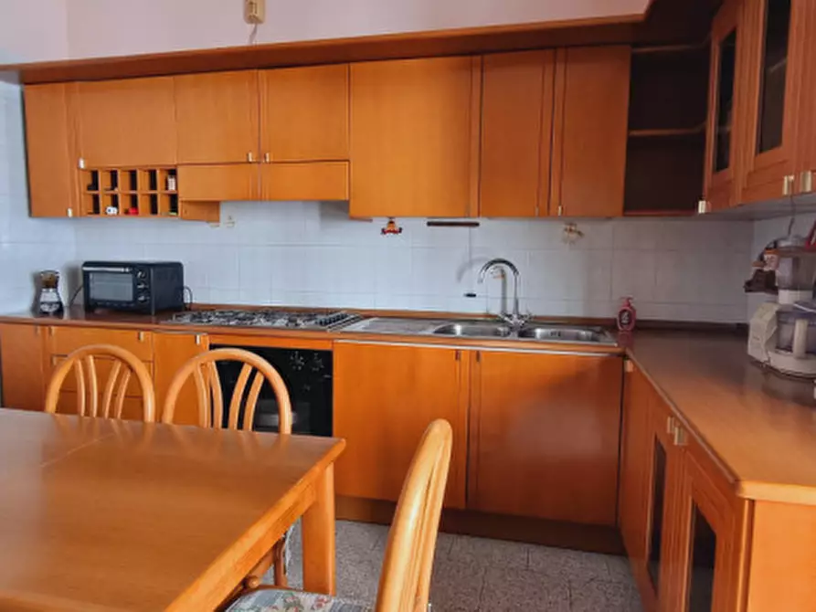 Immagine 9 di Appartamento in vendita  in Via Armado Curcio, 40 a Barcellona Pozzo Di Gotto