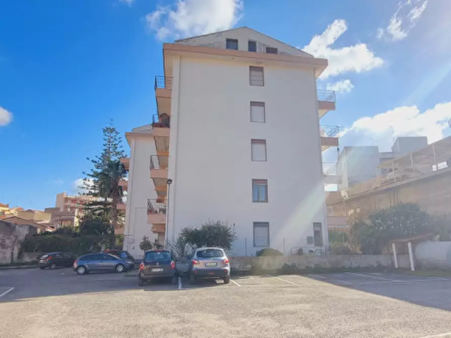 Immagine 38 di Appartamento in vendita  in Via Armado Curcio, 40 a Barcellona Pozzo Di Gotto