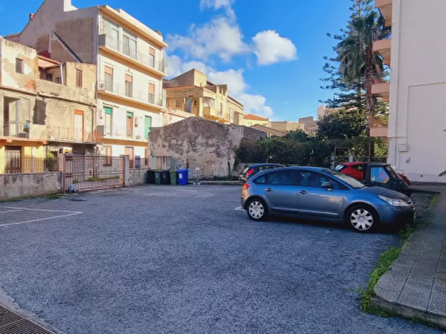 Immagine 43 di Appartamento in vendita  in Via Armado Curcio, 40 a Barcellona Pozzo Di Gotto