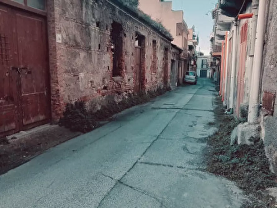 Immagine 46 di Appartamento in vendita  in Via Armado Curcio, 40 a Barcellona Pozzo Di Gotto