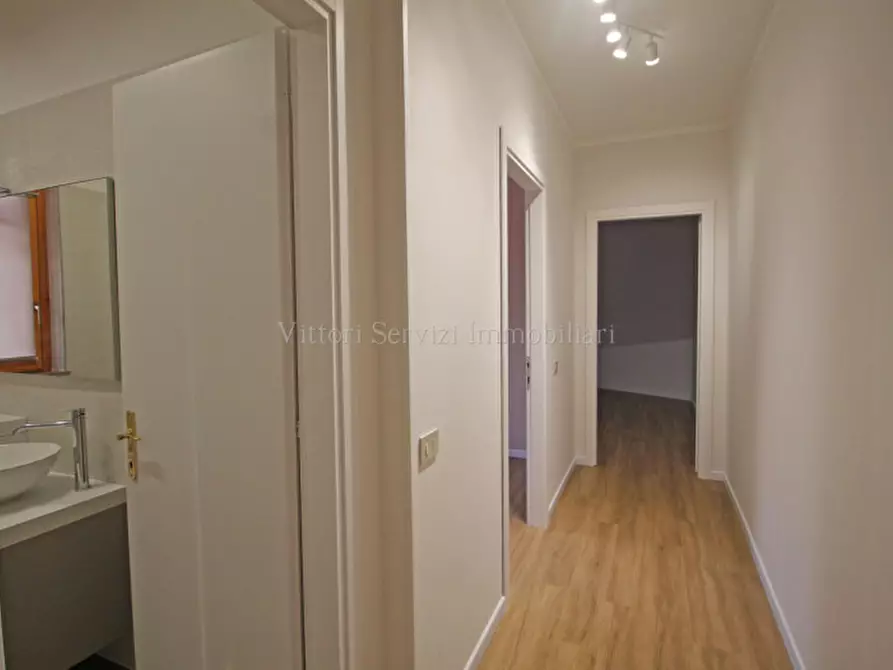 Immagine 9 di Appartamento in vendita  in viale Trieste a Sinalunga