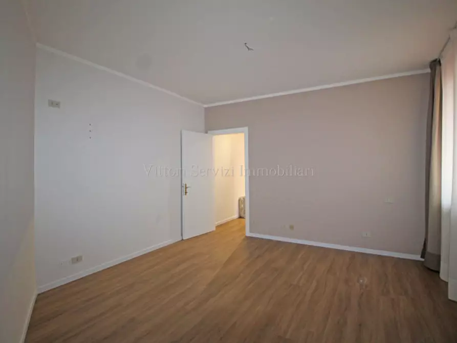 Immagine 10 di Appartamento in vendita  in viale Trieste a Sinalunga