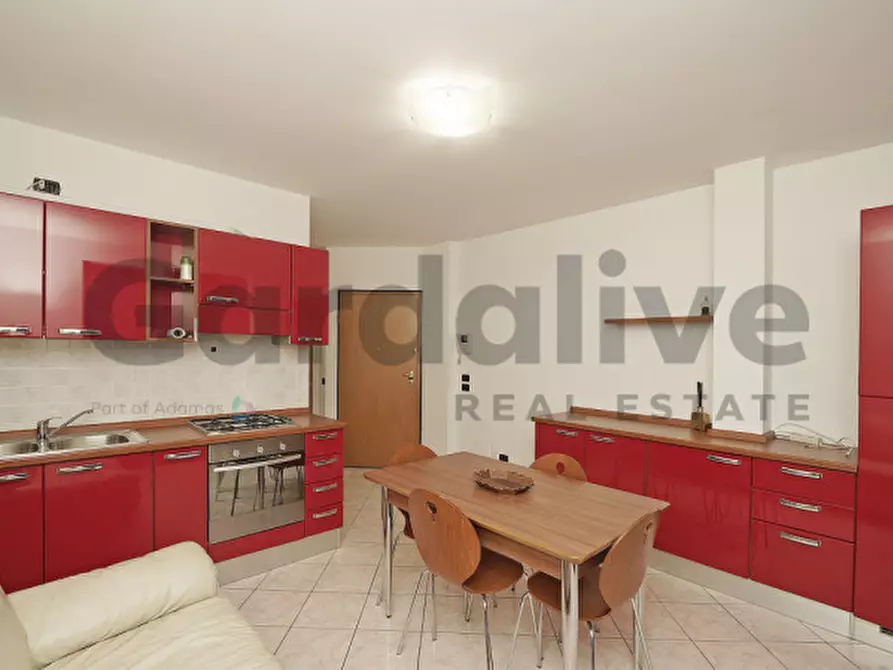 Immagine 5 di Appartamento in vendita  a Gardone Riviera